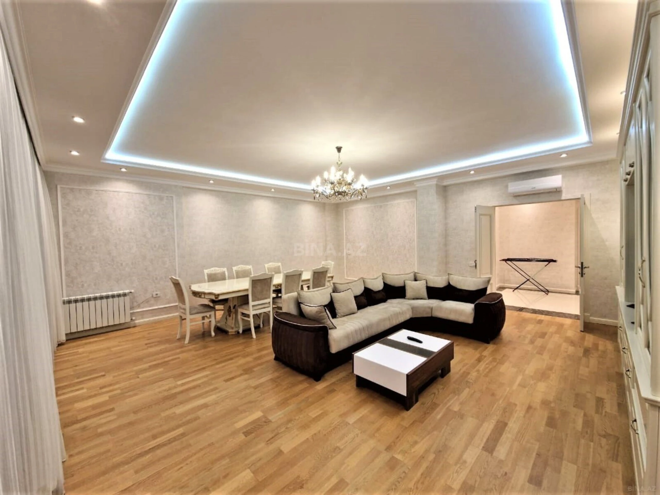 Kirayə verilir 3 otaqlı mənzil 180 m²