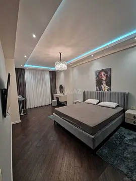 Kirayə verilir 3 otaqlı mənzil 130 m²
