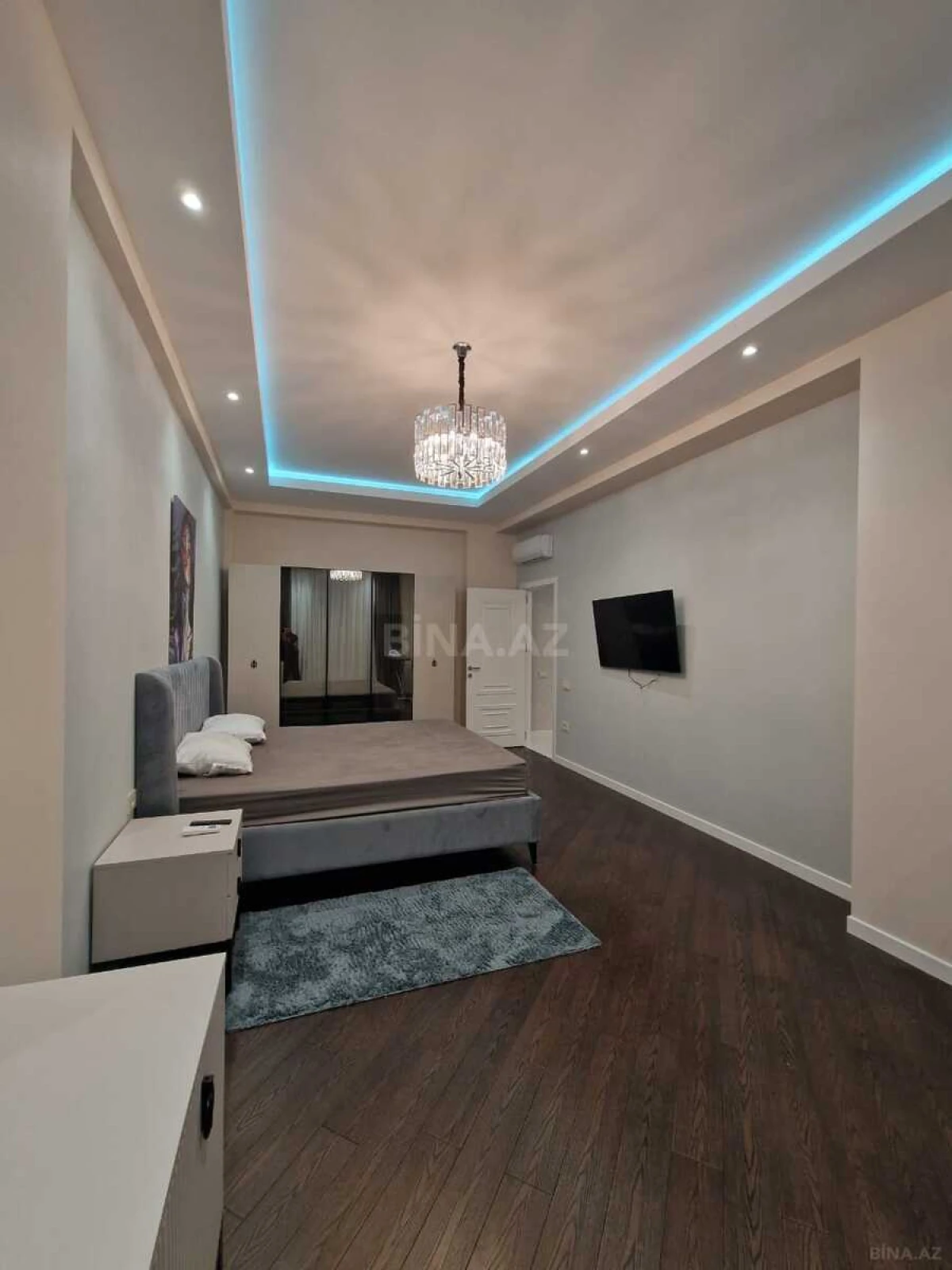 Kirayə verilir 3 otaqlı mənzil 130 m²