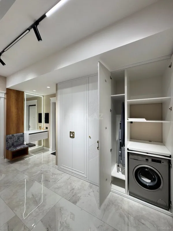 Satılır 2 otaqlı mənzil 96 m²