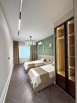 Satılır 2 otaqlı mənzil 96 m²