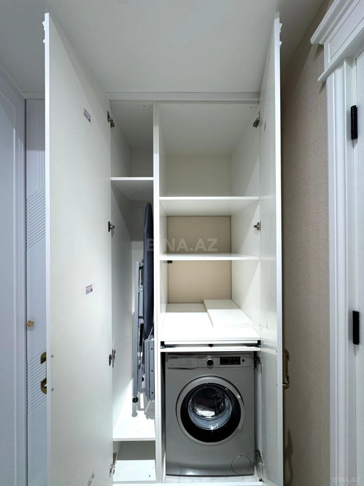 Satılır 2 otaqlı mənzil 96 m²