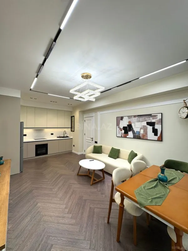 Satılır 2 otaqlı mənzil 96 m²