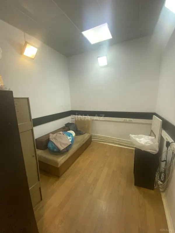 Satılır obyekt 100 m²