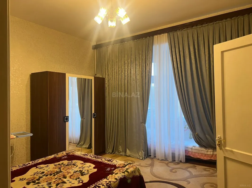 Kirayə verilir 3 otaqlı mənzil 100 m²