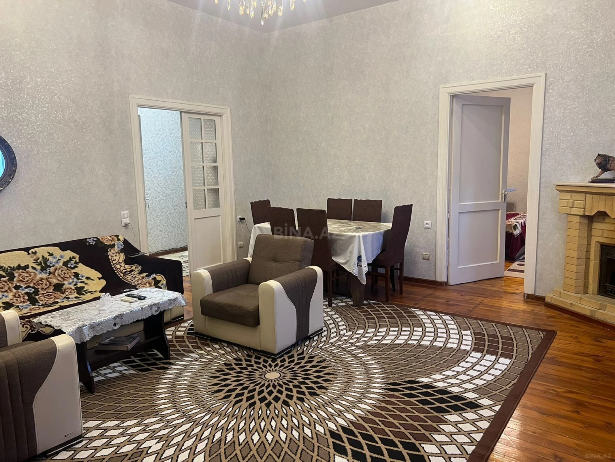 Kirayə verilir 3 otaqlı mənzil 100 m²