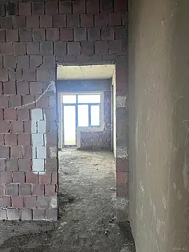 Satılır 4 otaqlı mənzil 189 m²