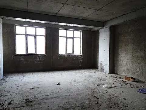 Satılır 4 otaqlı mənzil 175 m²