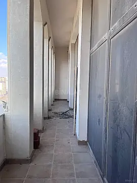 Satılır 5 otaqlı mənzil 225 m²