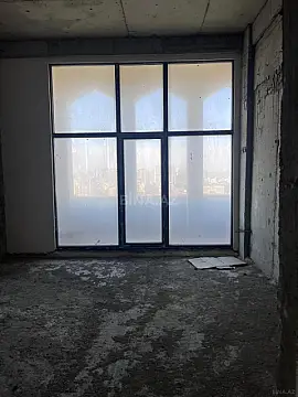 Satılır 5 otaqlı mənzil 225 m²