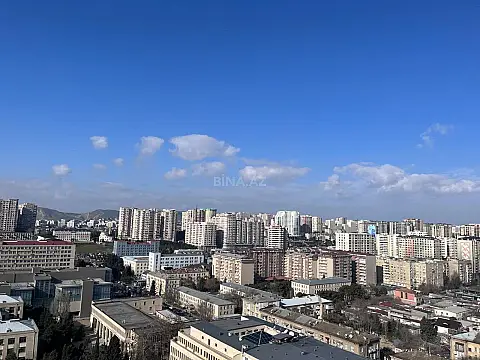Satılır 4 otaqlı mənzil 128 m²