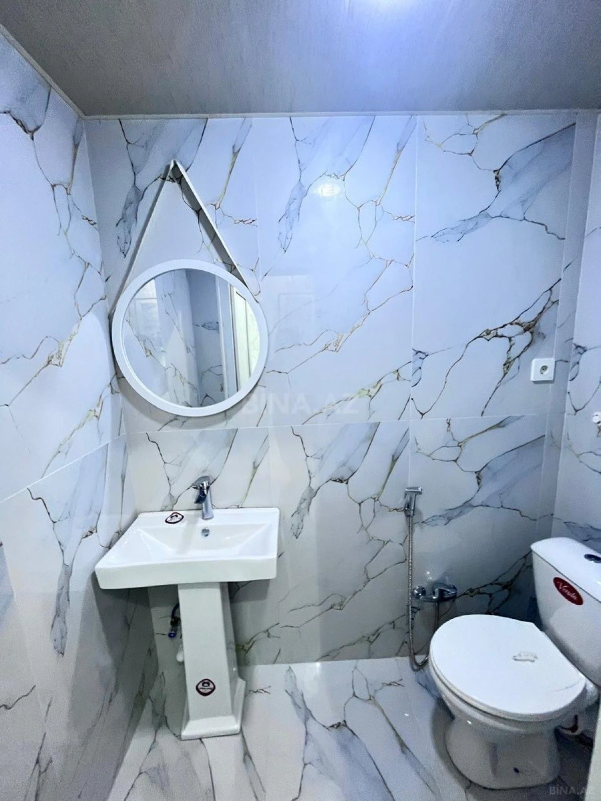 Satılır 2 otaqlı mənzil 30 m²