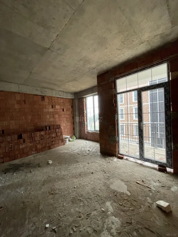 Satılır 2 otaqlı mənzil 64 m²