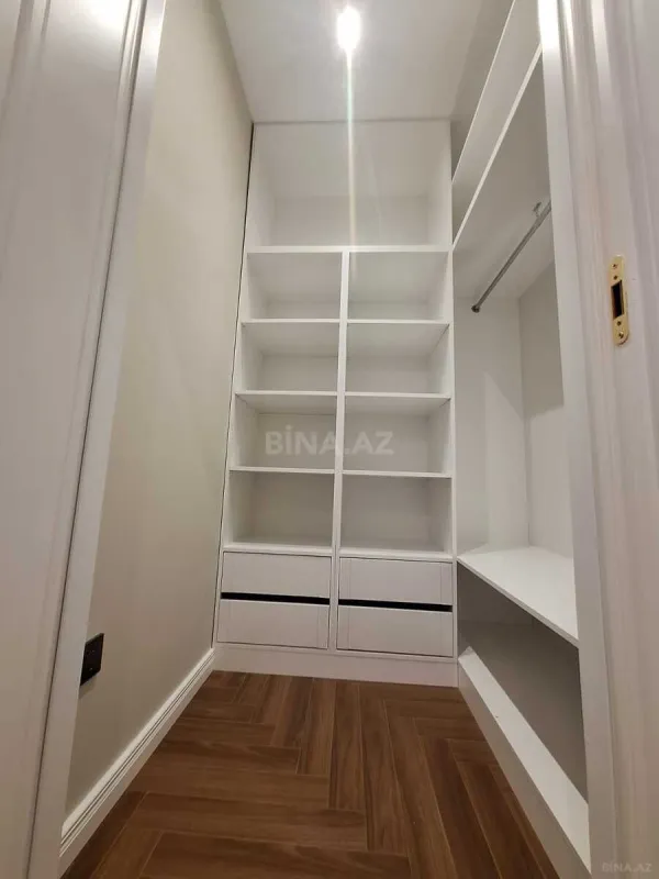 Satılır 3 otaqlı mənzil 96 m²