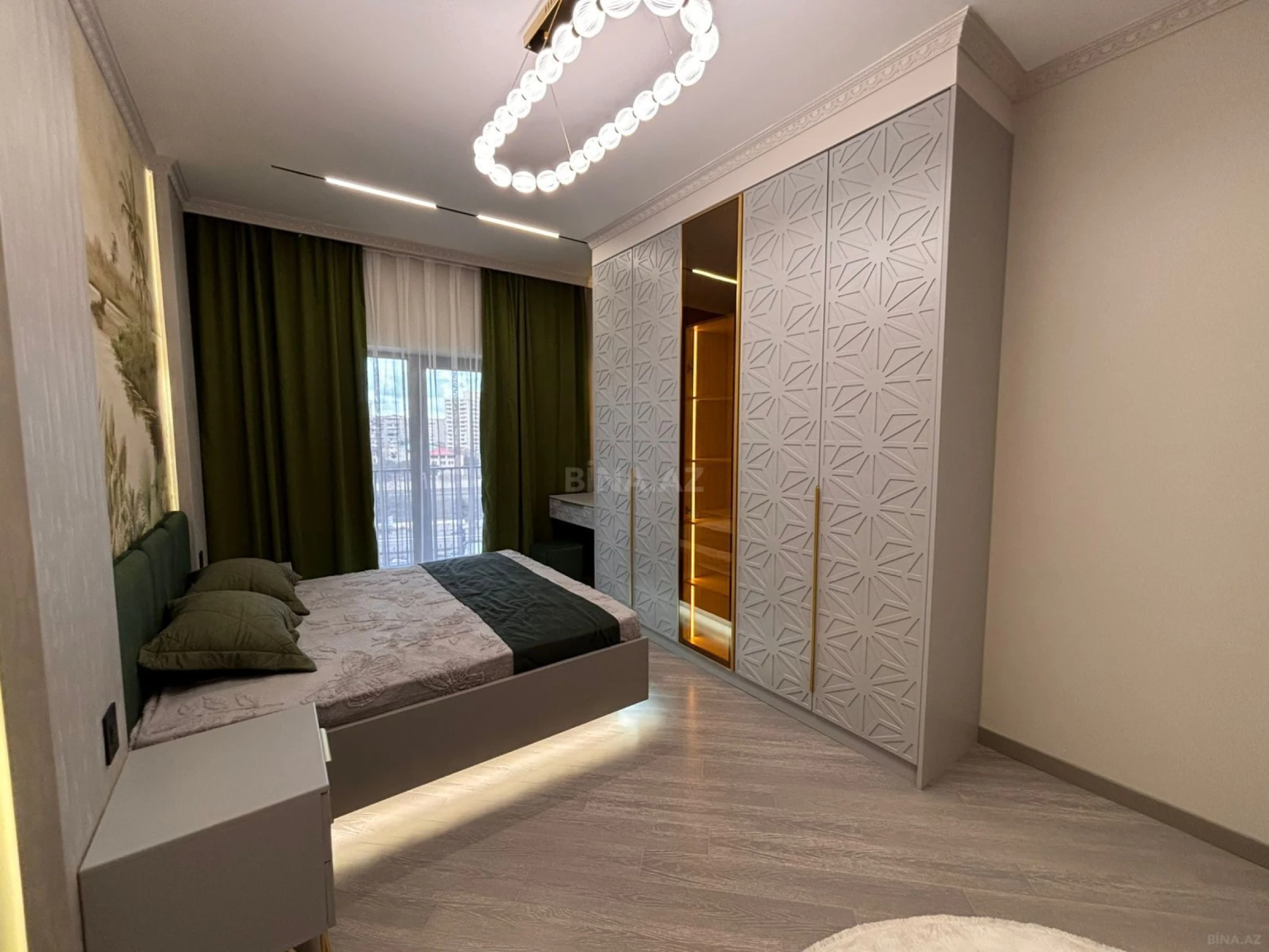 Satılır 3 otaqlı mənzil 91 m²