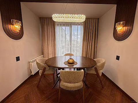 Satılır 3 otaqlı mənzil 91 m²