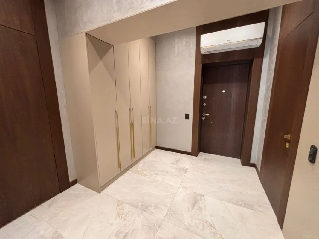 Satılır 3 otaqlı mənzil 91 m²