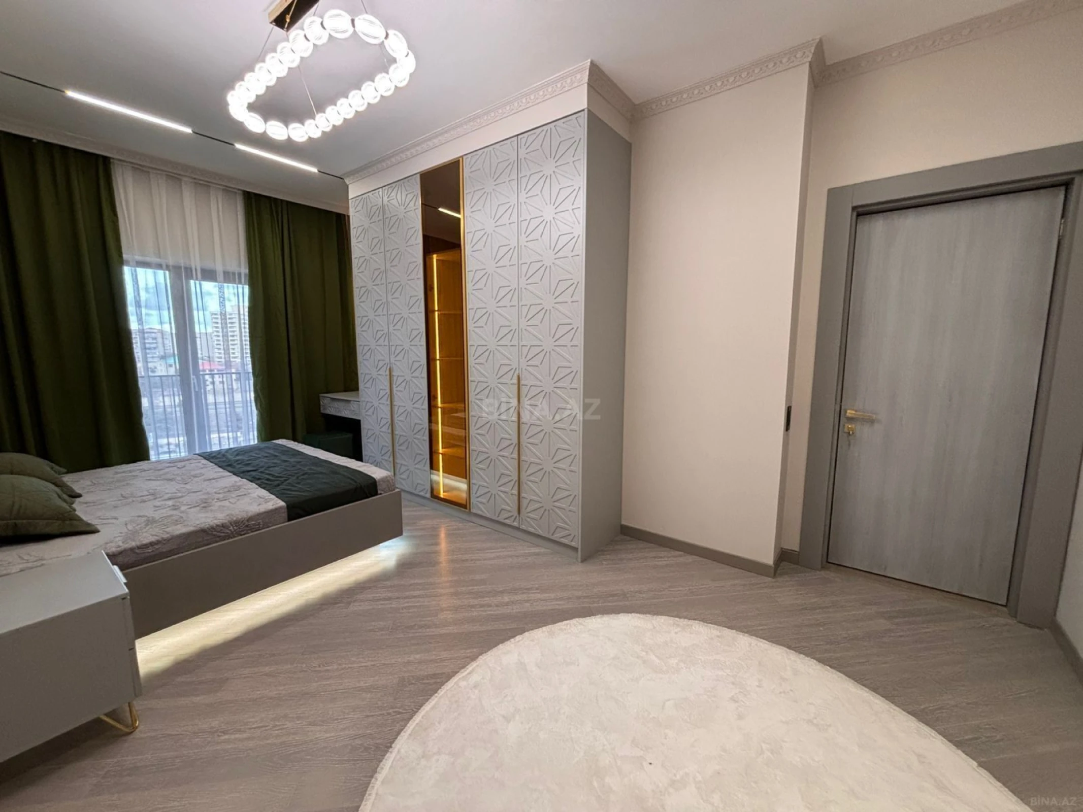 Satılır 3 otaqlı mənzil 91 m²