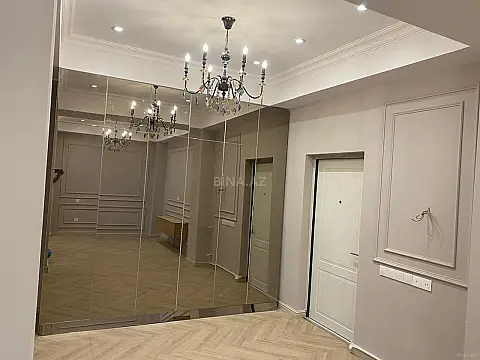 Satılır 3 otaqlı mənzil 103 m²