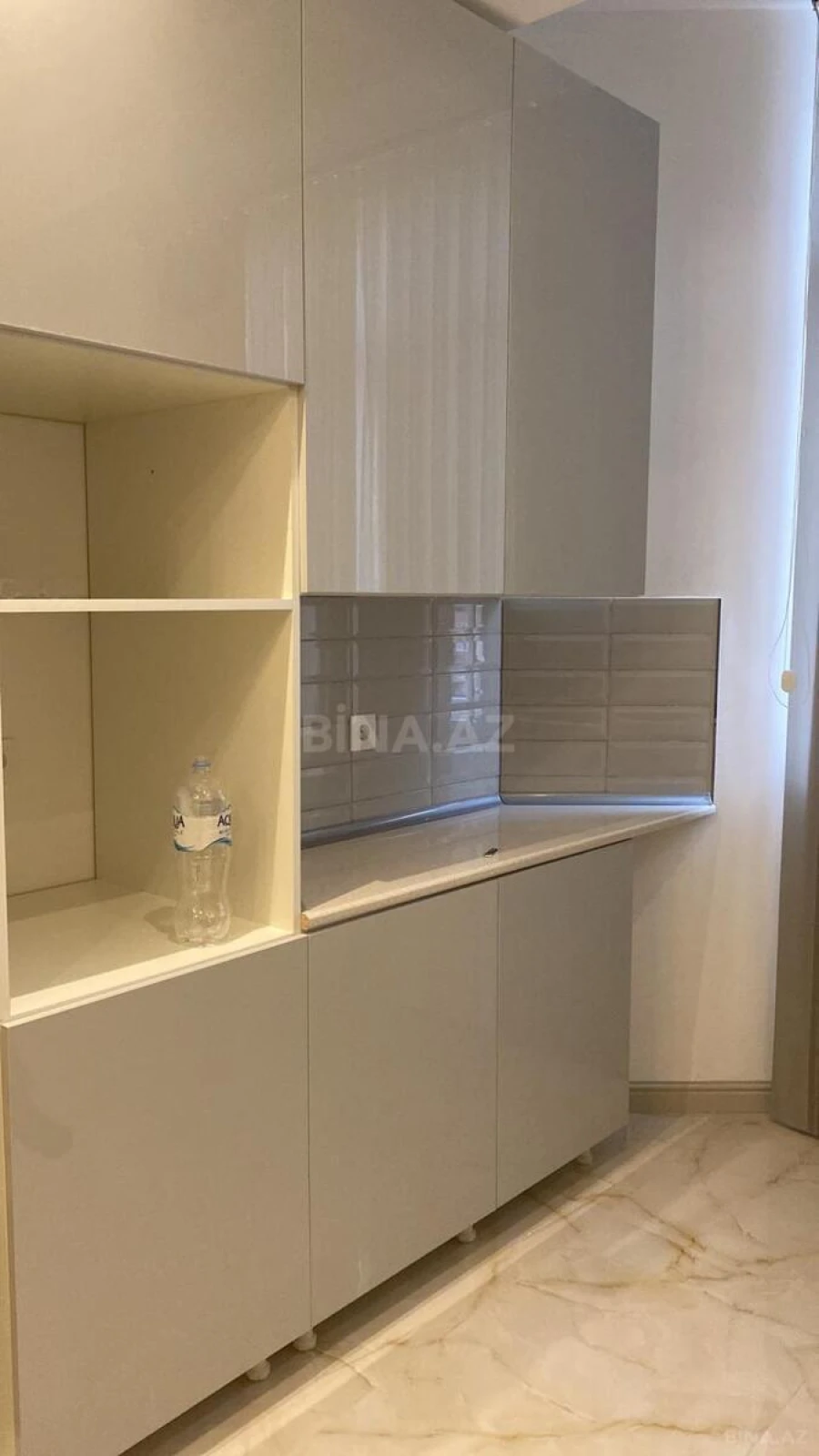 Satılır 3 otaqlı mənzil 103 m²