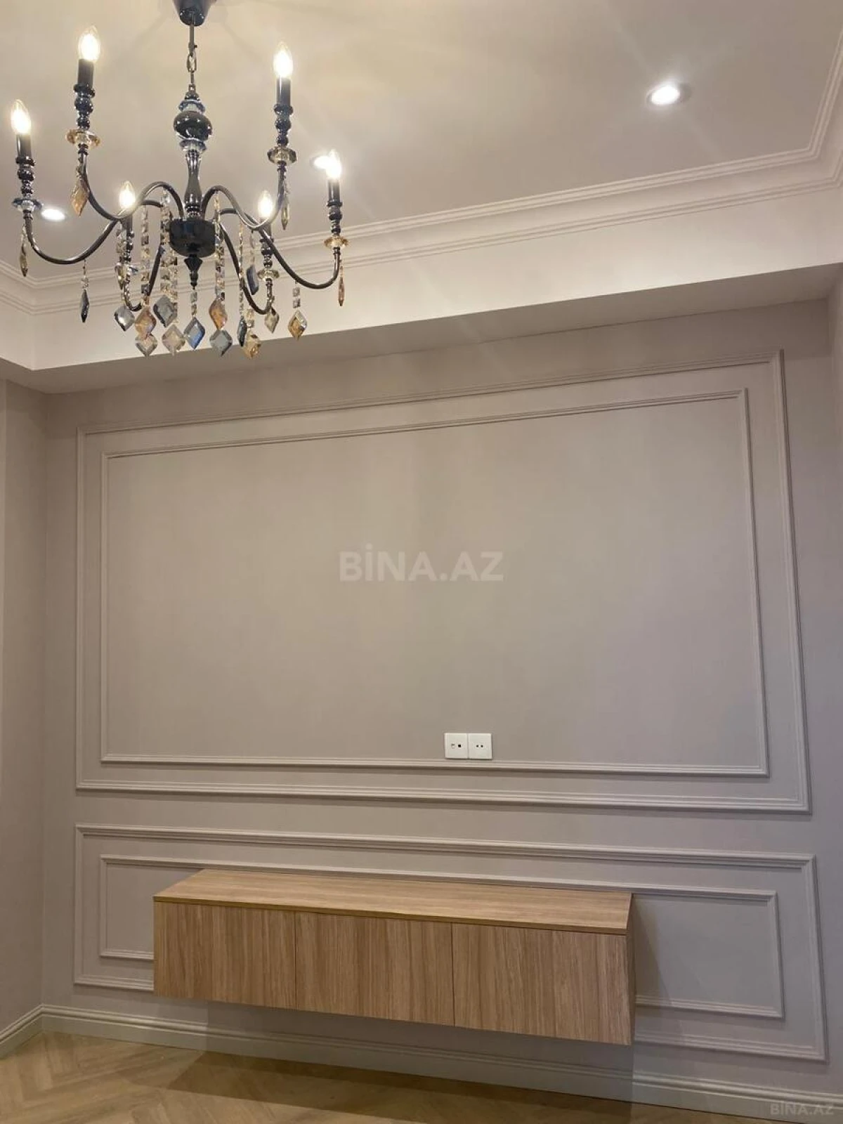 Satılır 3 otaqlı mənzil 103 m²