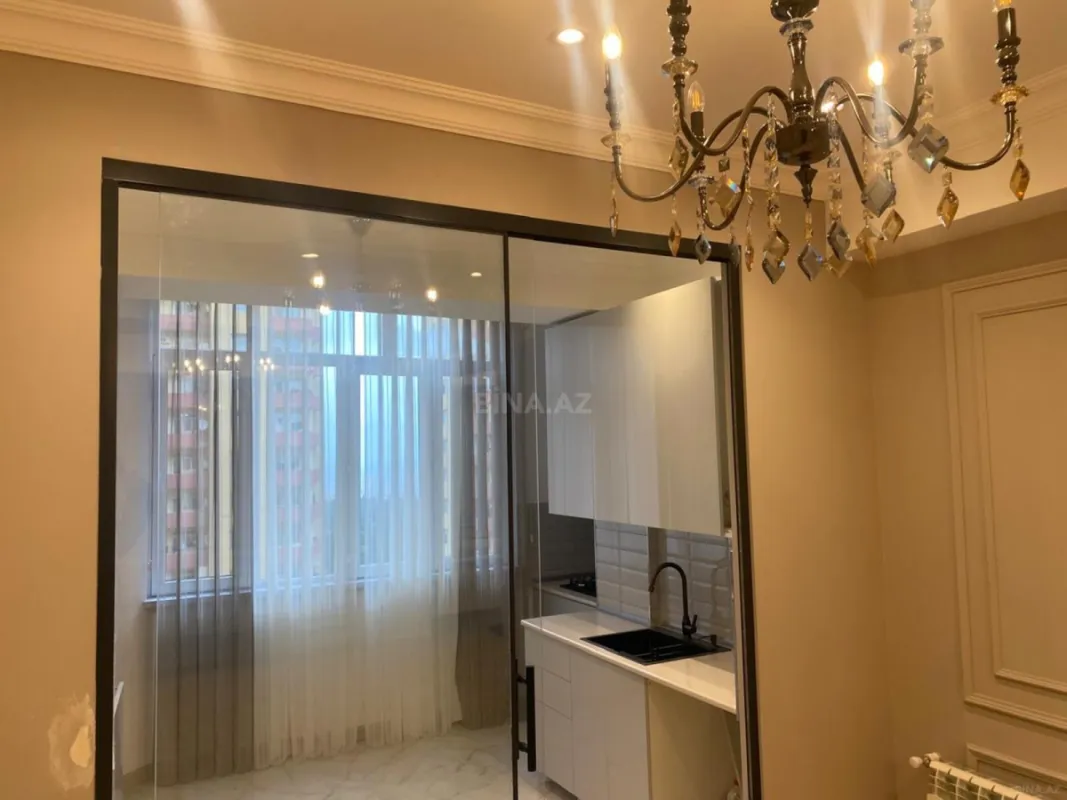 Satılır 3 otaqlı mənzil 103 m²