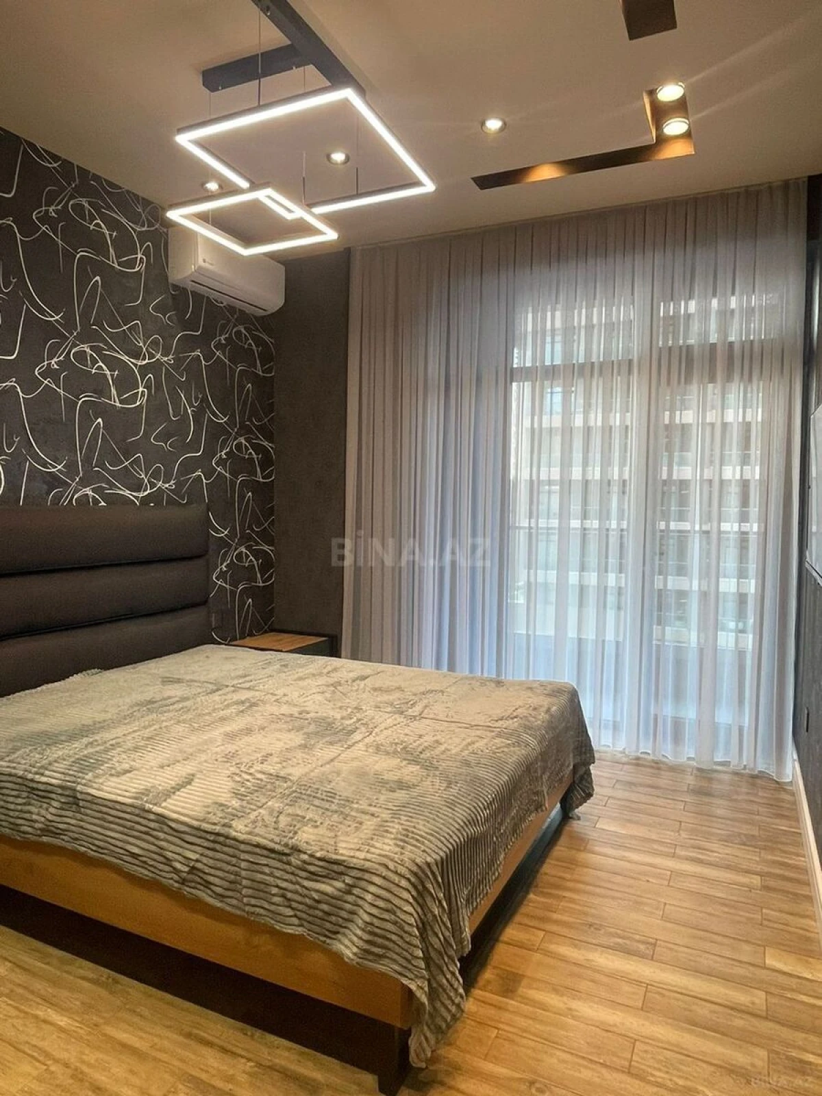 Kirayə verilir 2 otaqlı mənzil 70 m²