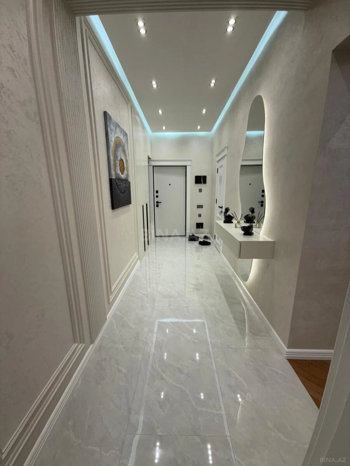 Satılır 2 otaqlı mənzil 65 m²