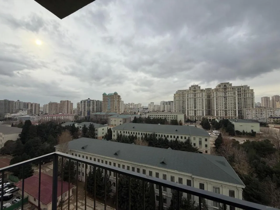 Satılır 2 otaqlı mənzil 65 m²