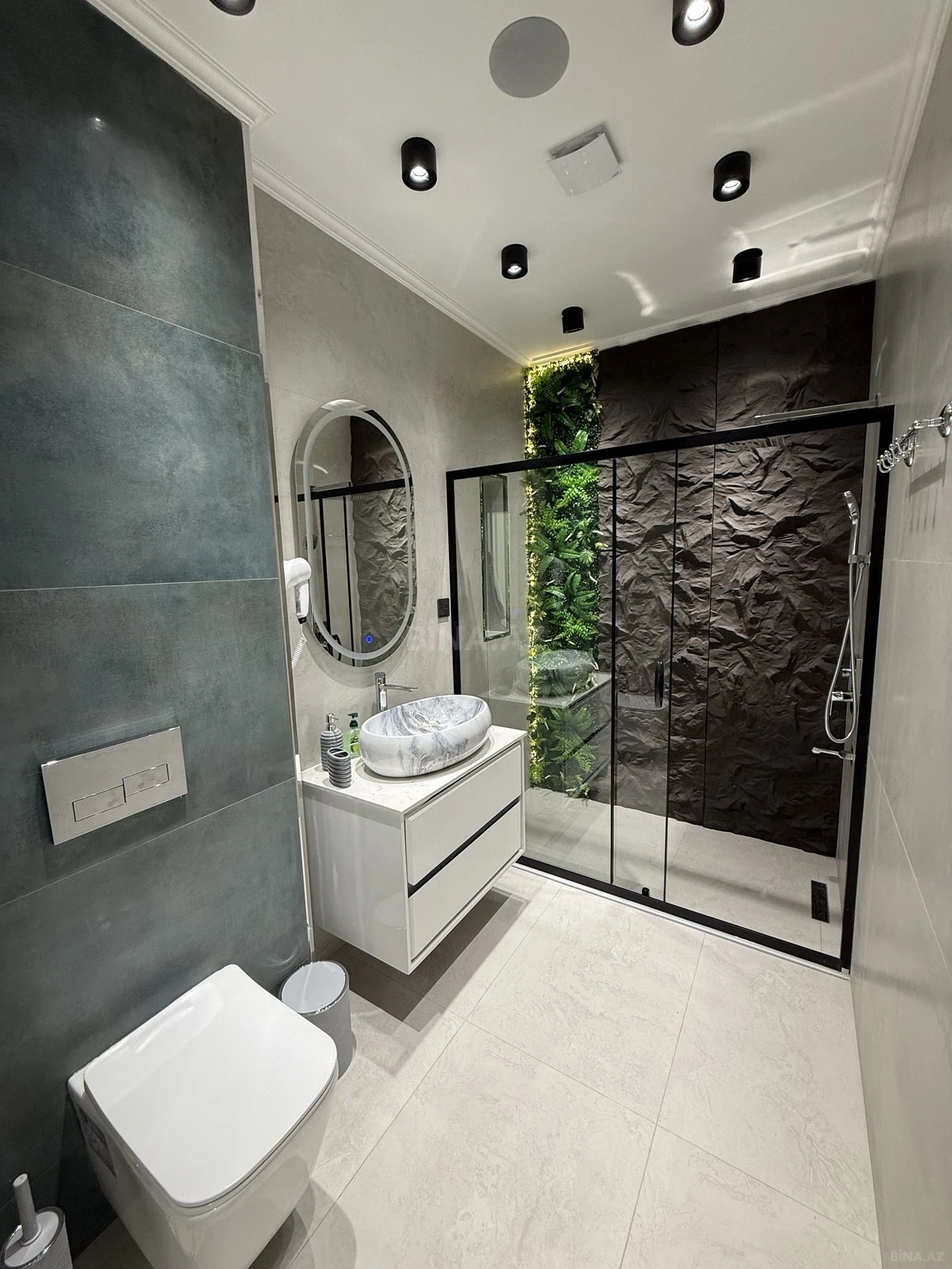 Satılır 2 otaqlı mənzil 65 m²