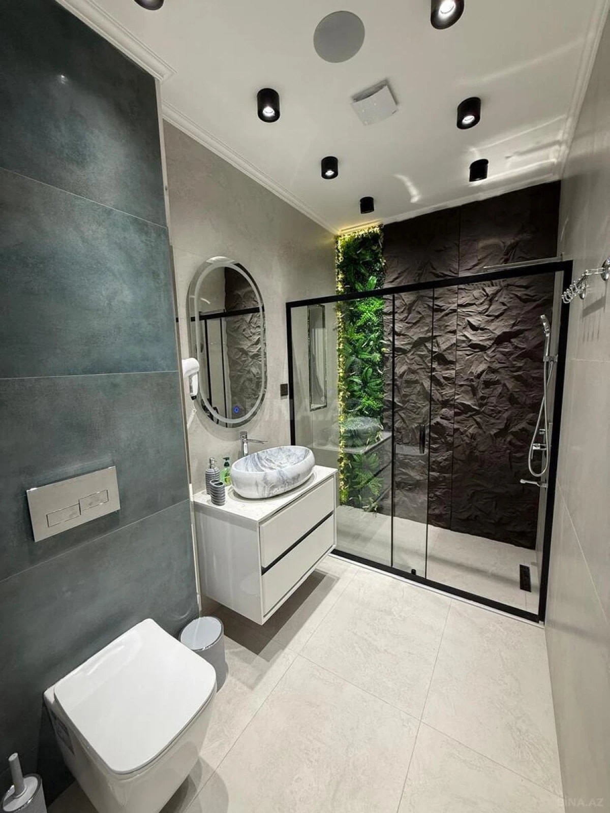 Satılır 2 otaqlı mənzil 65 m²