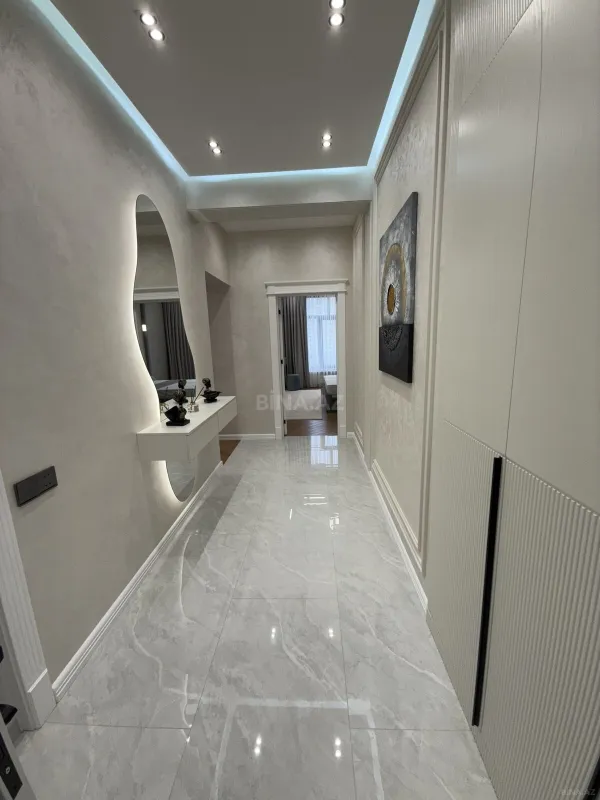 Satılır 2 otaqlı mənzil 65 m²