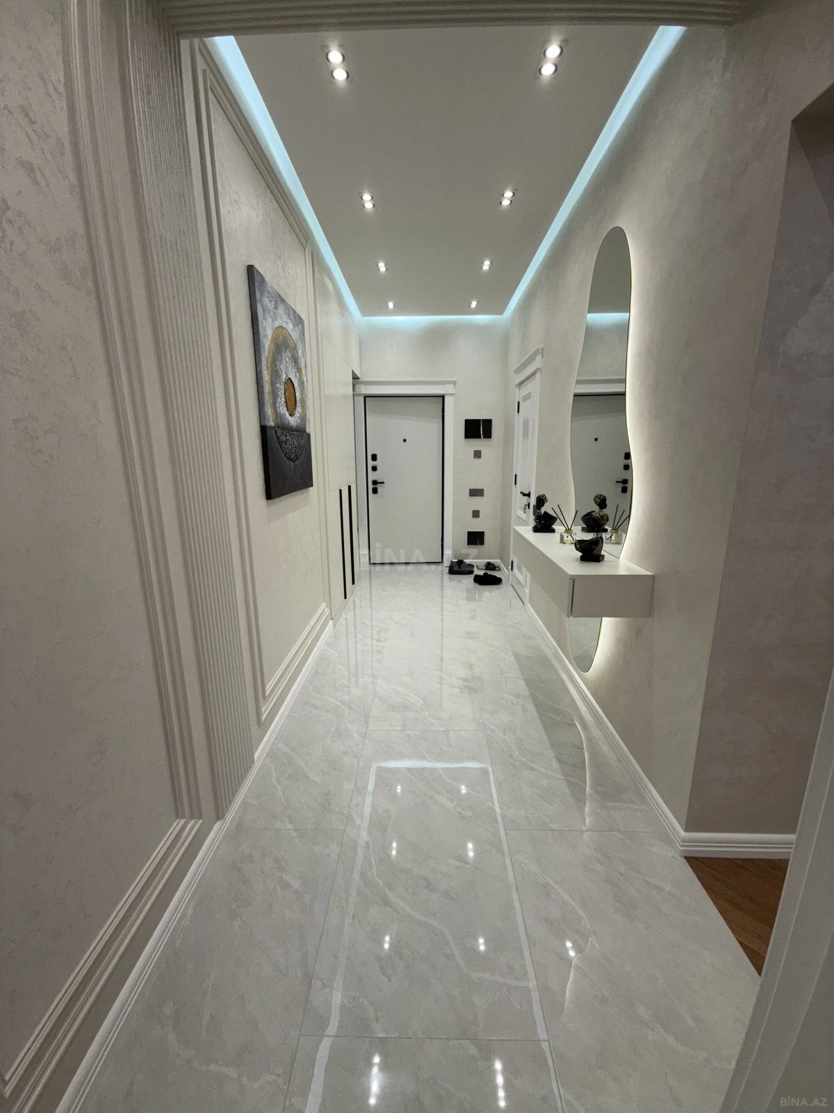 Satılır 2 otaqlı mənzil 65 m²