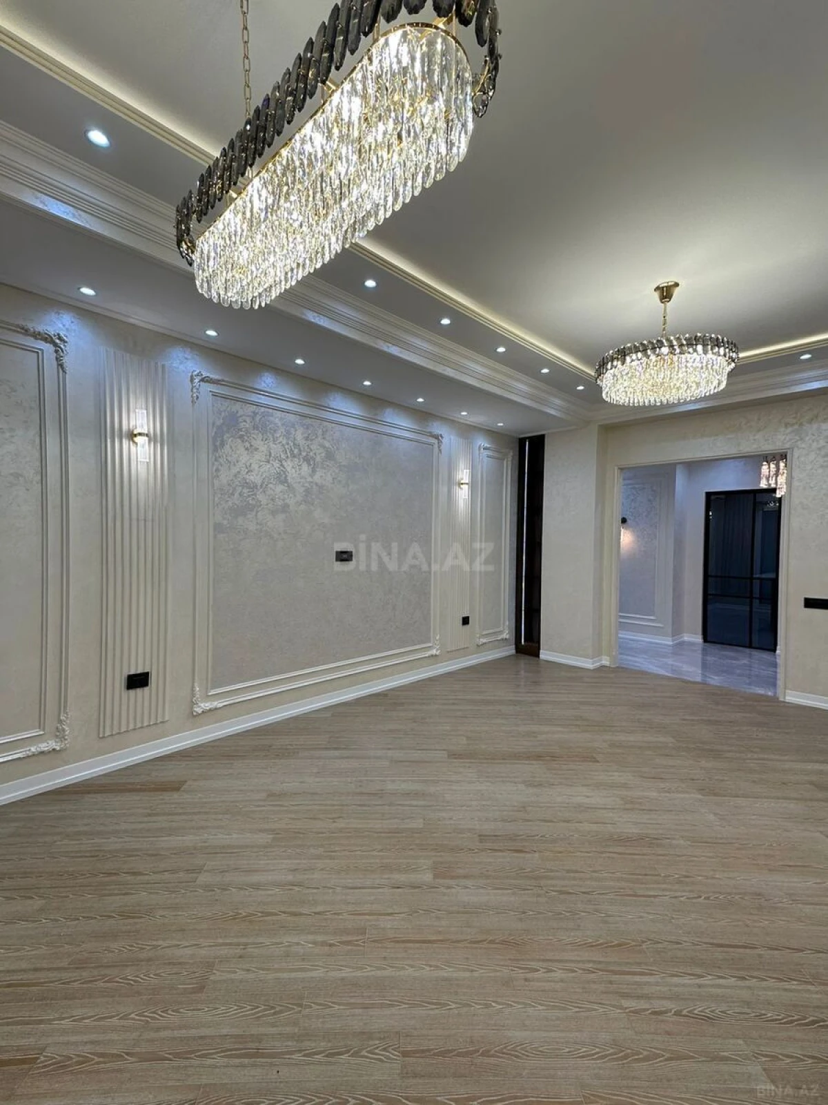Satılır 3 otaqlı mənzil 125 m²