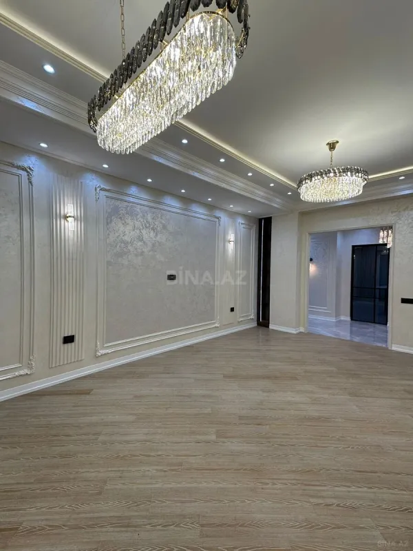 Satılır 3 otaqlı mənzil 125 m²