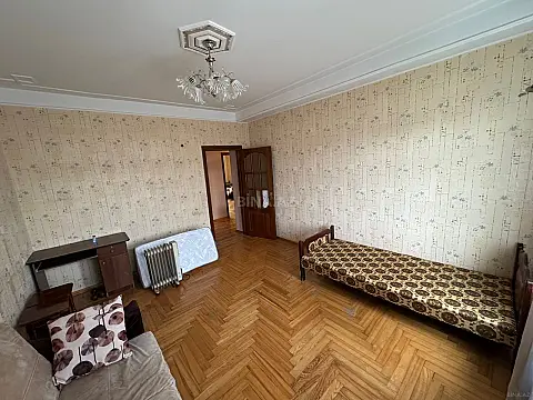Satılır 4 otaqlı mənzil 96 m²
