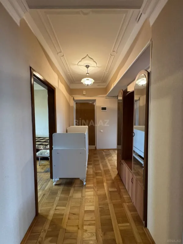 Satılır 4 otaqlı mənzil 96 m²