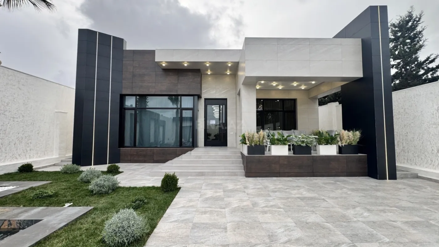 Satılır 5 otaqlı həyət evi 230 m²