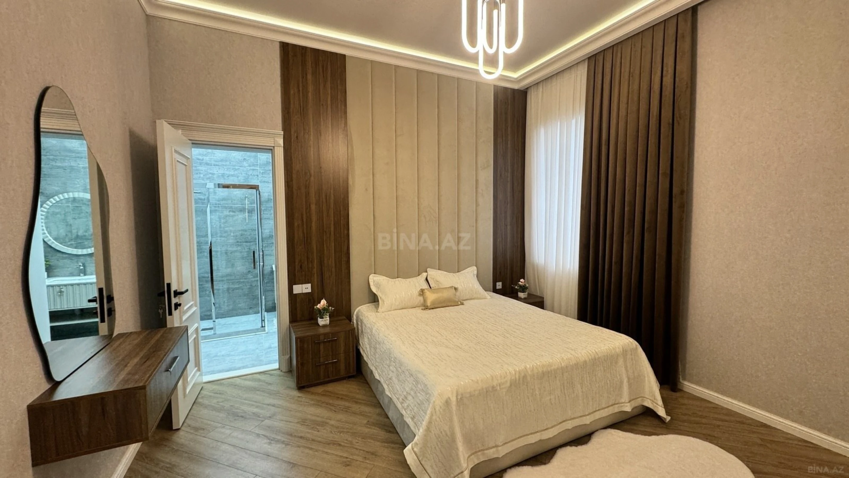 Satılır 5 otaqlı həyət evi 230 m²