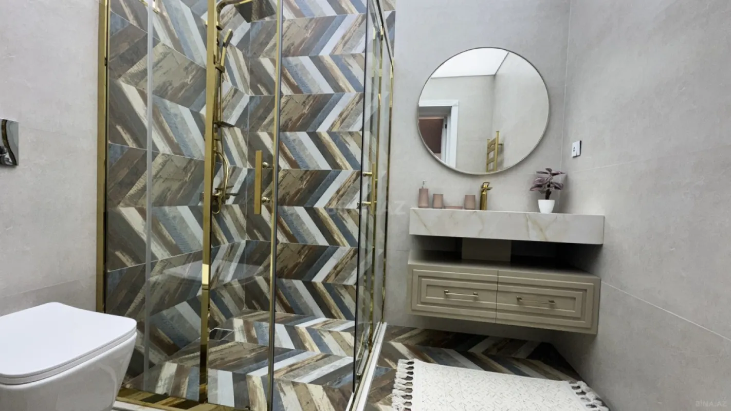 Satılır 5 otaqlı həyət evi 230 m²