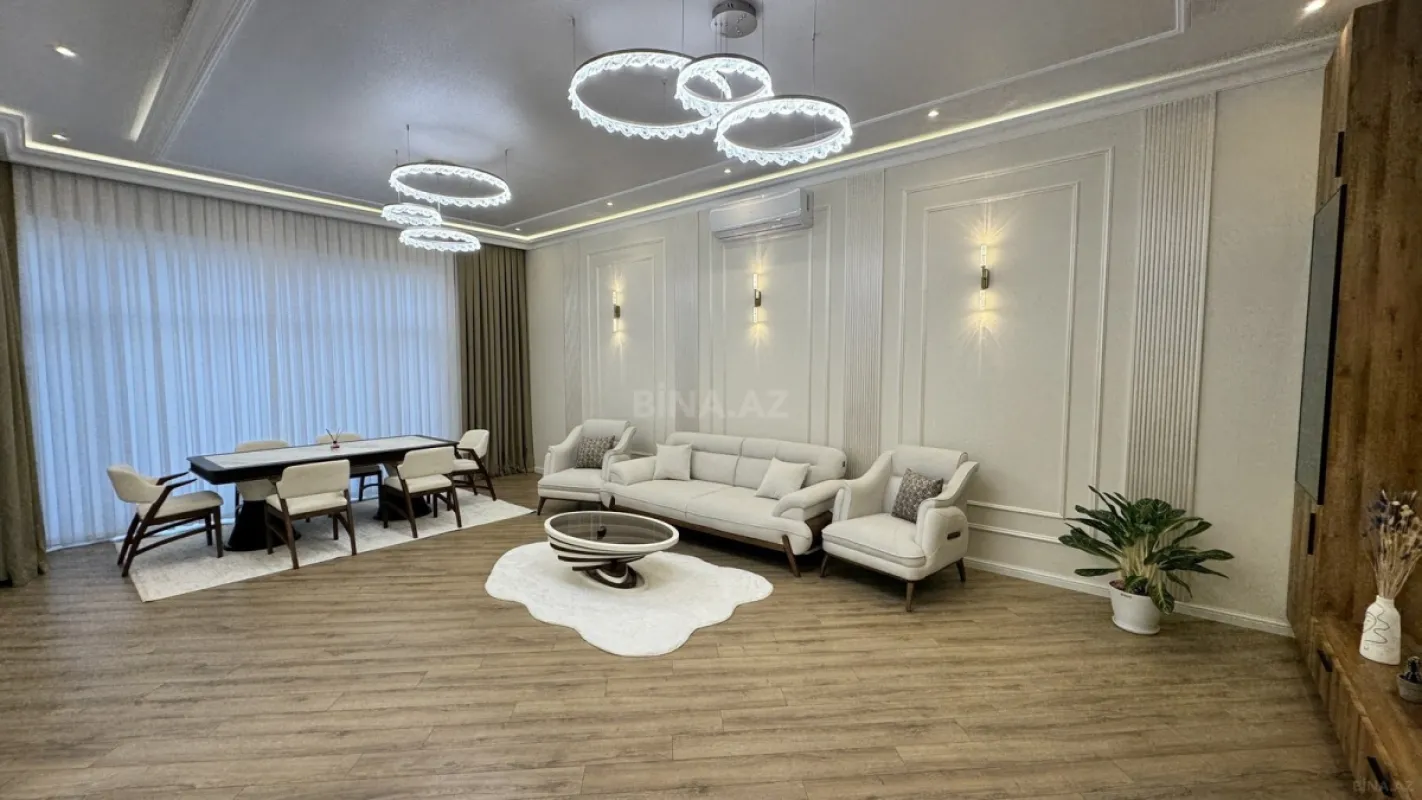 Satılır 5 otaqlı həyət evi 230 m²