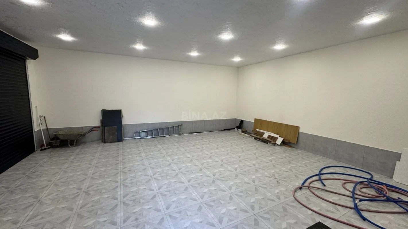 Satılır 5 otaqlı həyət evi 230 m²