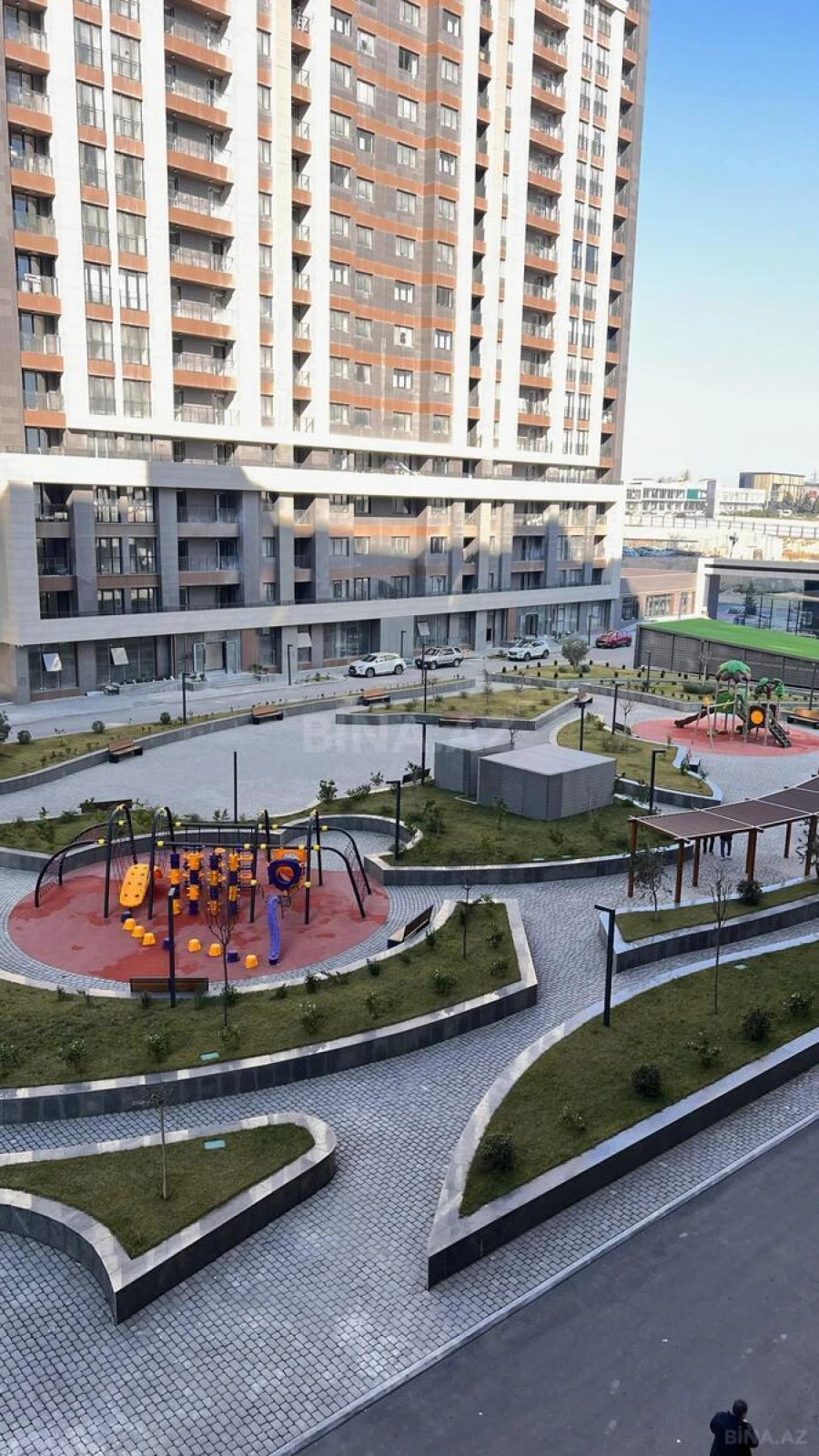 Satılır 2 otaqlı mənzil 68 m²