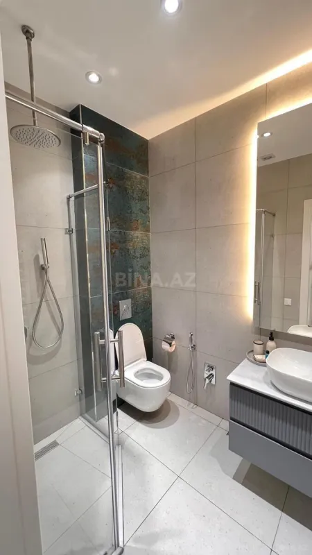 Satılır 2 otaqlı mənzil 68 m²