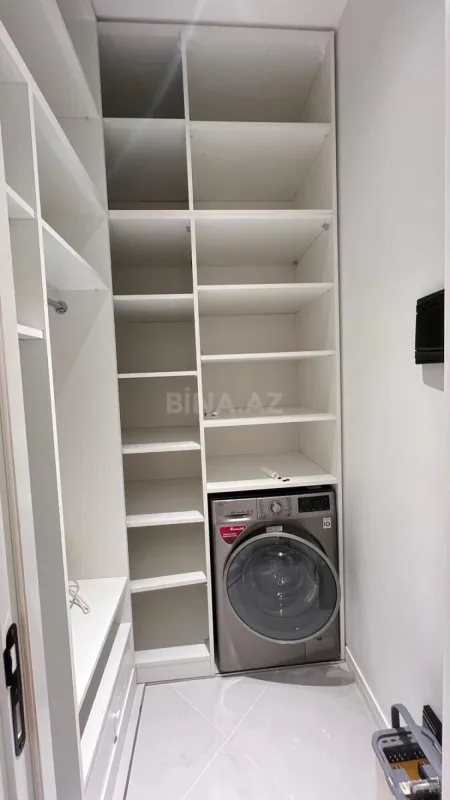 Satılır 2 otaqlı mənzil 68 m²