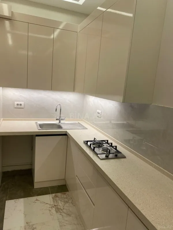 Satılır 2 otaqlı mənzil 69 m²
