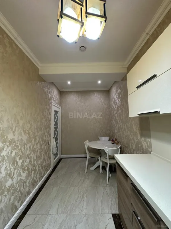 Satılır 4 otaqlı mənzil 105 m²