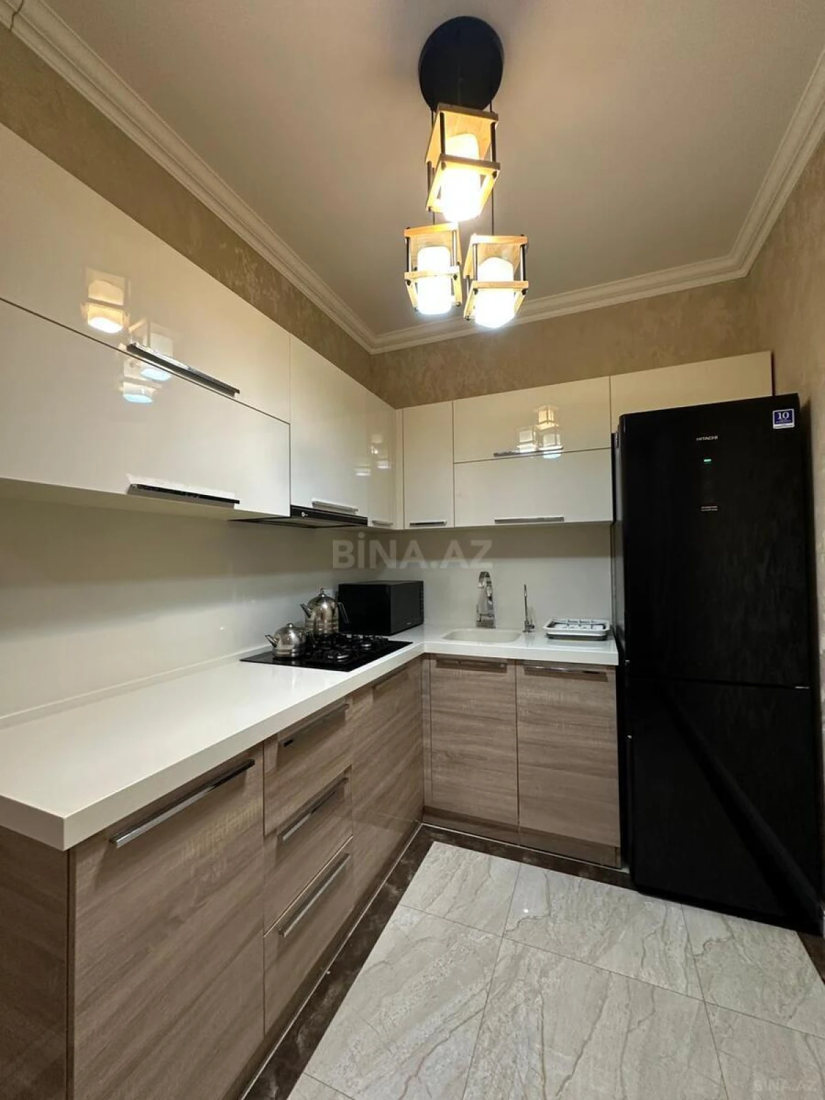 Satılır 4 otaqlı mənzil 105 m²
