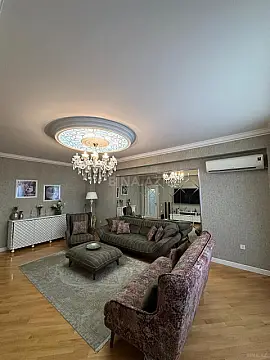 Satılır 4 otaqlı mənzil 105 m²