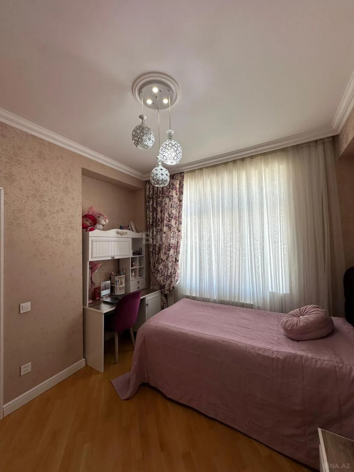 Satılır 4 otaqlı mənzil 105 m²